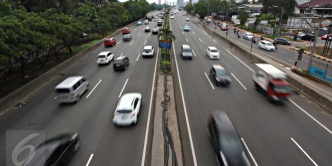 025041100_1451731200-20160102-lalu-lintas-di-jakarta-libur-tahun-baru-jakarta-immanuel-antonius-03